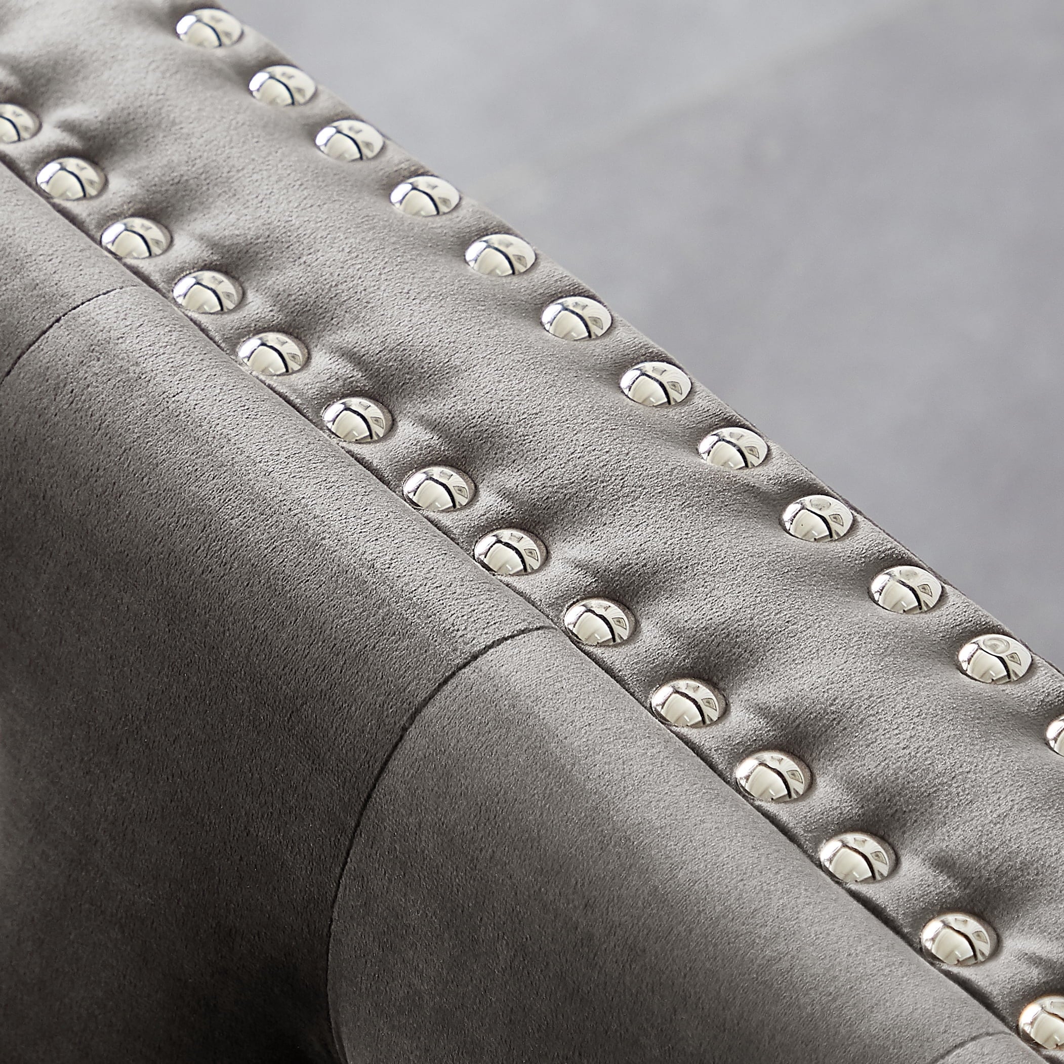 Tufted Velvet Loveseat with 2 Pillows Metal Legs O491111
