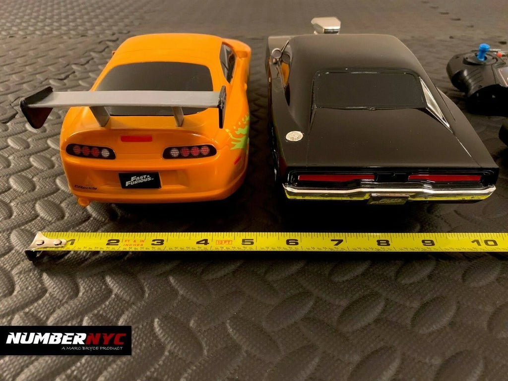 1:16 Scale Remote Control Car Twin Pack B986154