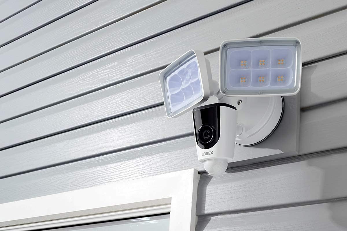 1080p Wi-Fi Dual Floodlight Camera with 32GB microSD Card B7827