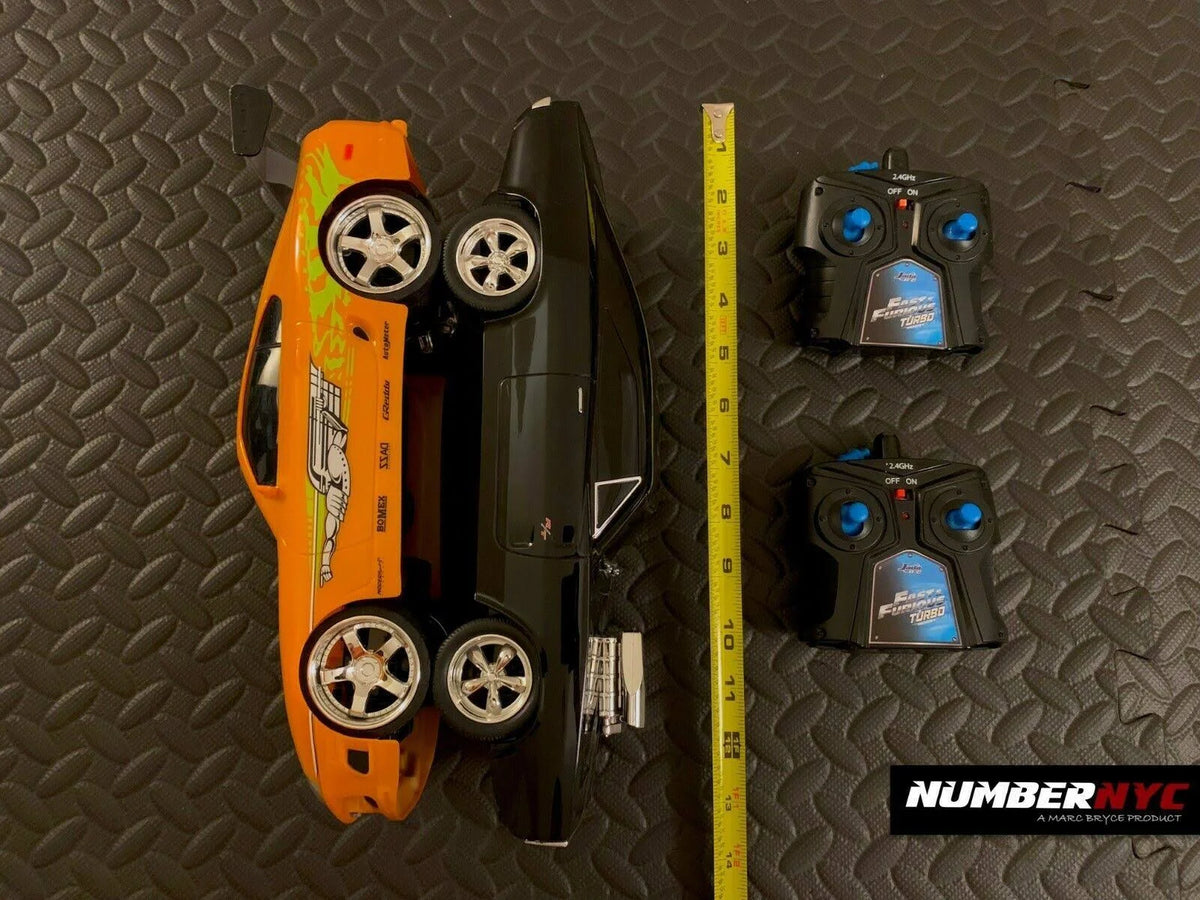 1:16 Scale Remote Control Car Twin Pack B986154