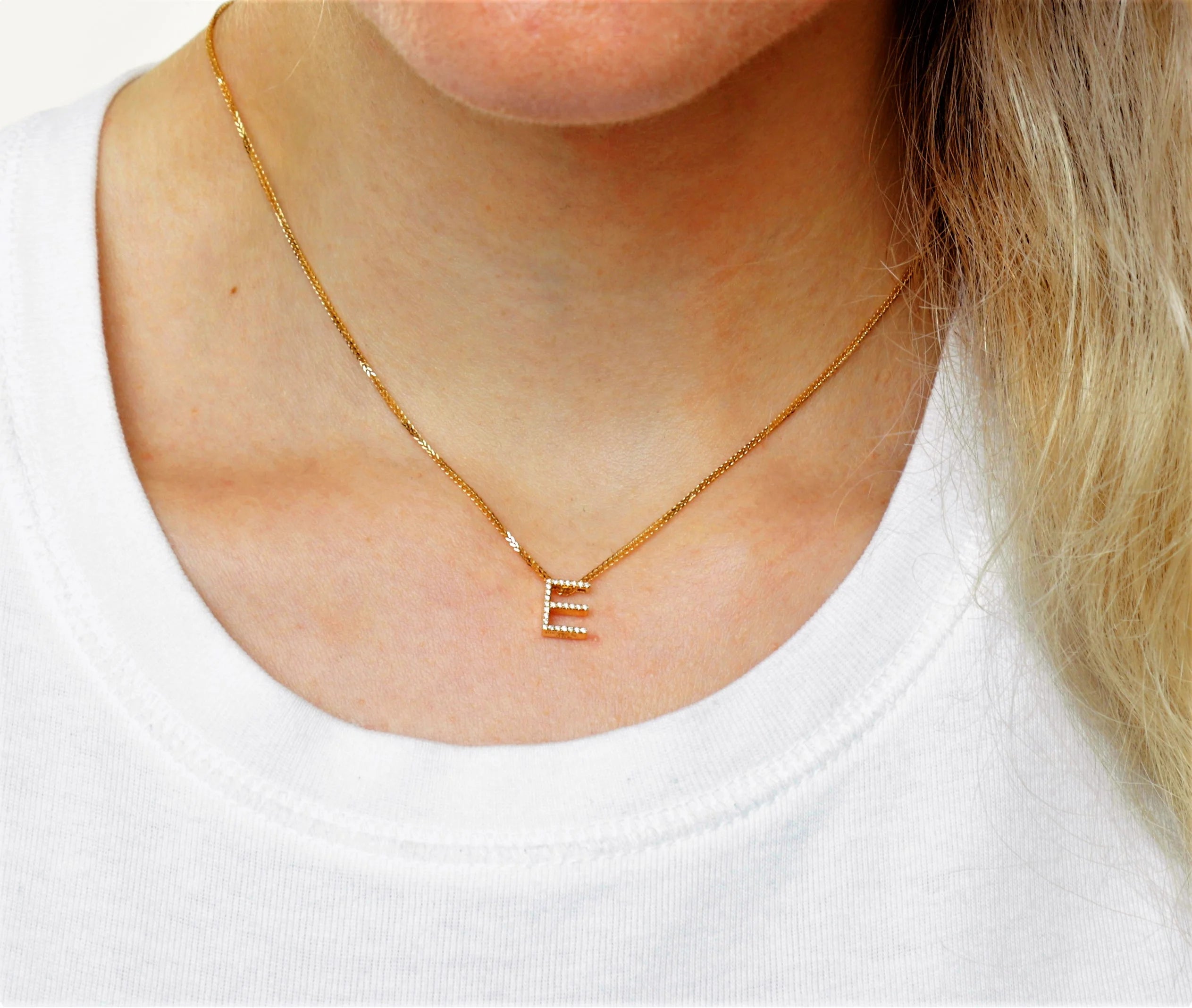 14K Solid Yellow Gold Diamond Pendant Necklace O2451