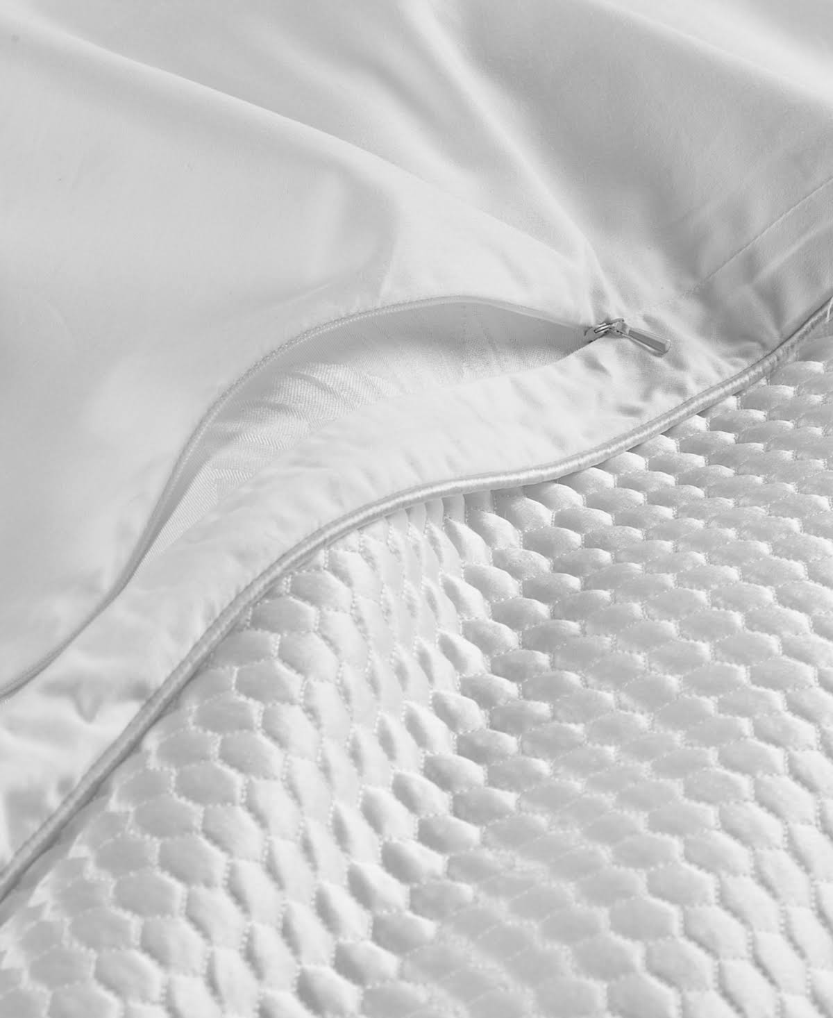 Satin Coverlet Full/Queen Y3301